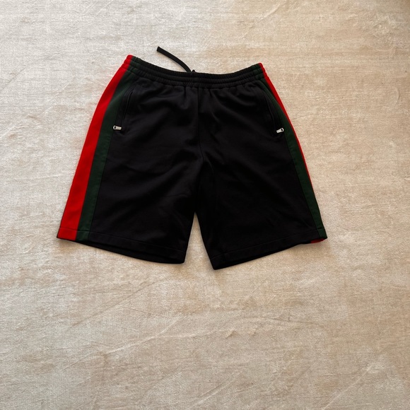 Gucci - Picture 3 of 9